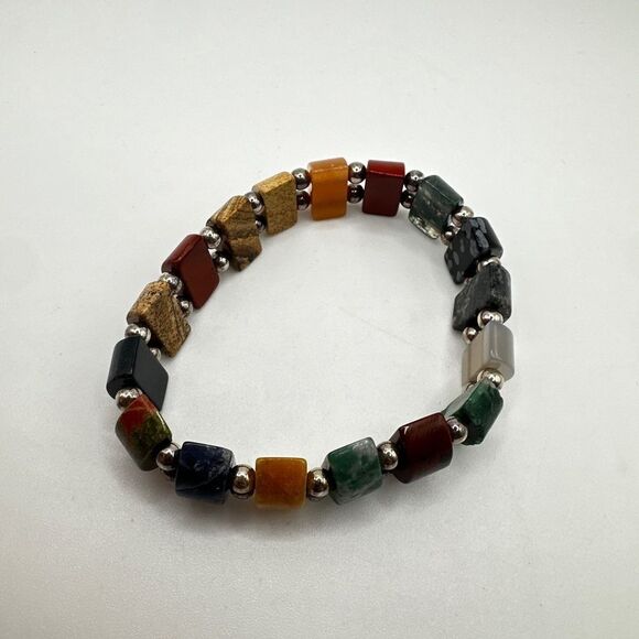Multi-stone, with silver tone accent beads, stretchy bracelet! - Picture 6 of 10